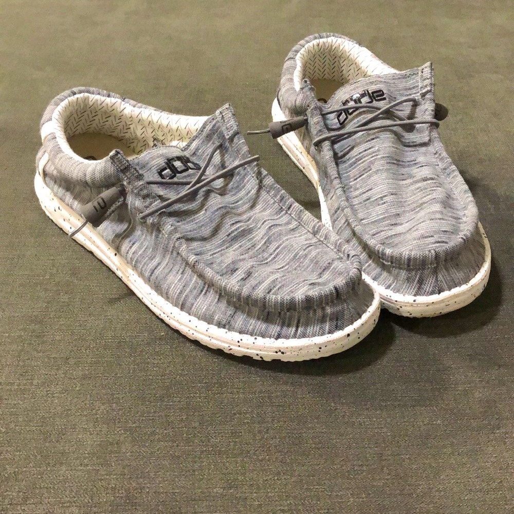Hey dudes Wally stretch fleece sz 9 stone white